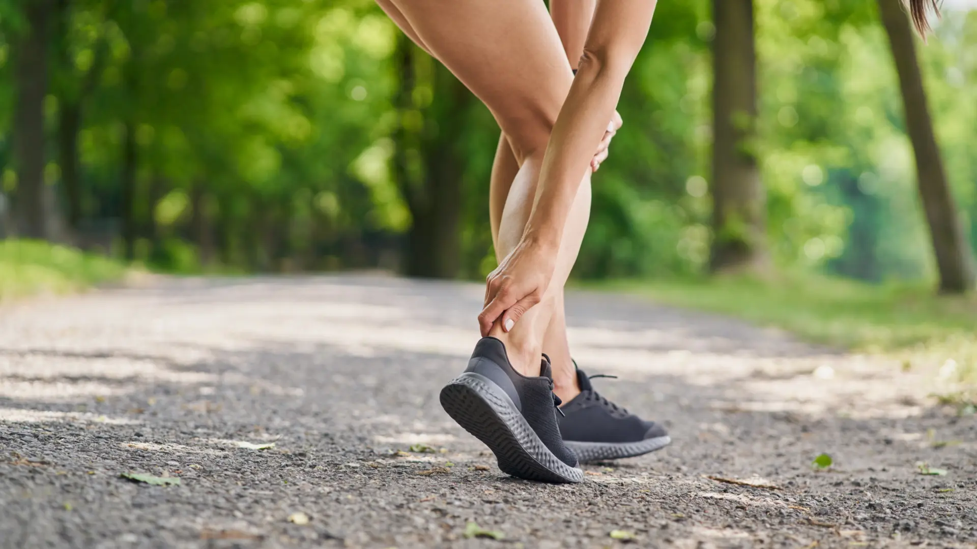 Recurring Achilles tendon pain at the back of the ankle